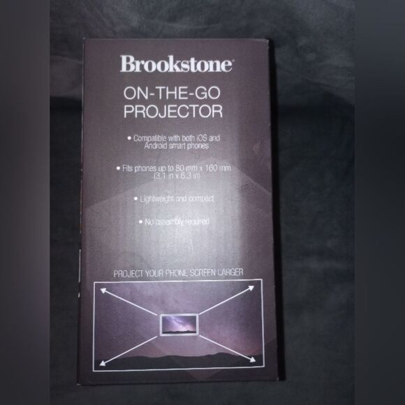 Brookstone On-The-Go Projector New In Box - Picture 4 of 7
